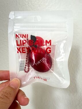 TIRTIR Mini Lip Balm Keyring Strawberry NWT K-Beauty Pop Up Exclusive